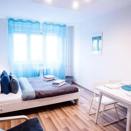 Peaceful, Cozy And New With Balcony Apartment *