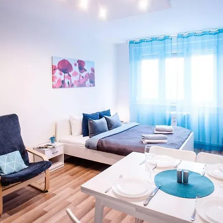Peaceful, Cozy And New With Balcony Apartment Budapest