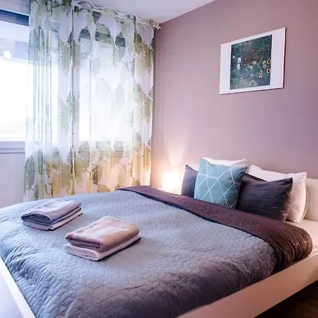 Apartment Peaceful, Cozy And New With Balcony Budapest