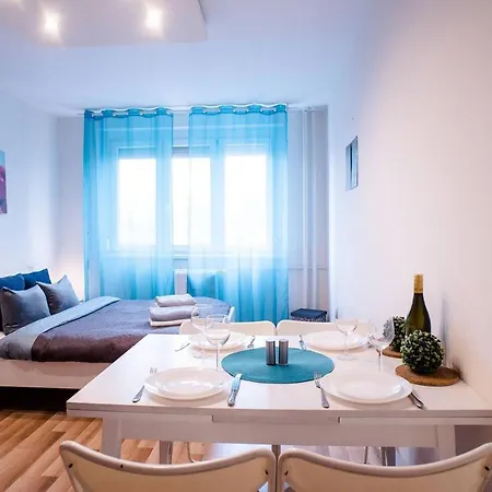 Peaceful, Cozy And New With Balcony Apartment Budapest